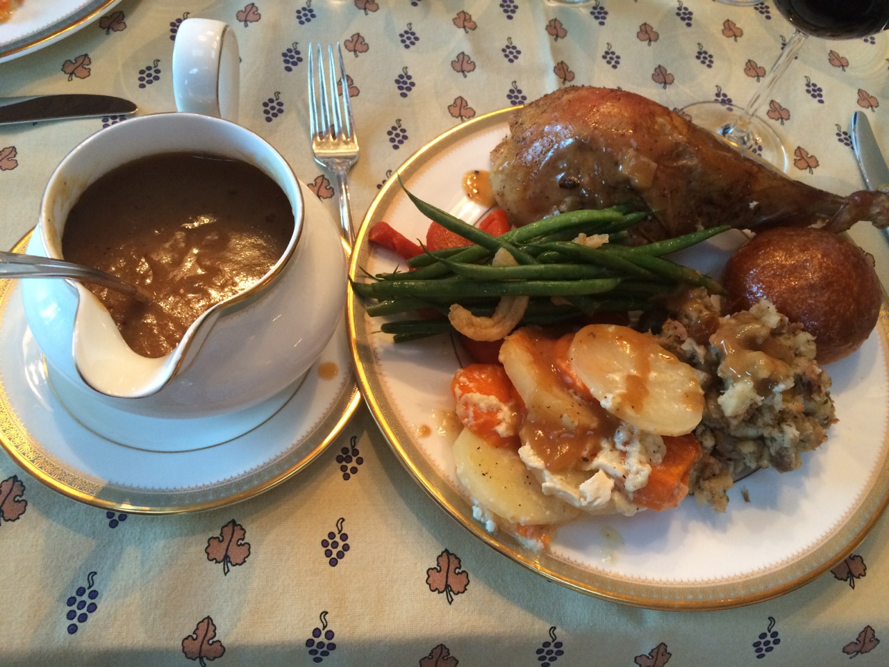 Featured image of post Ina Garten Beef Tenderloin With Mushrooms 1 2 cup white wine dry or water